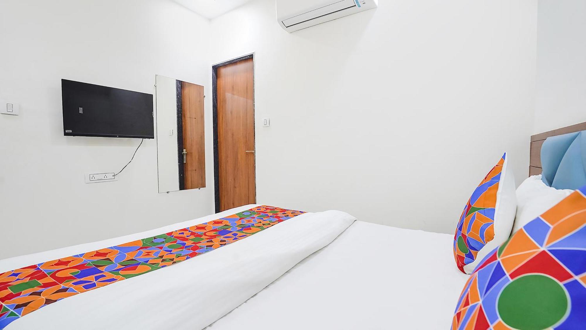 Fabhotel Vishala In Ahmedabad Bagian luar foto