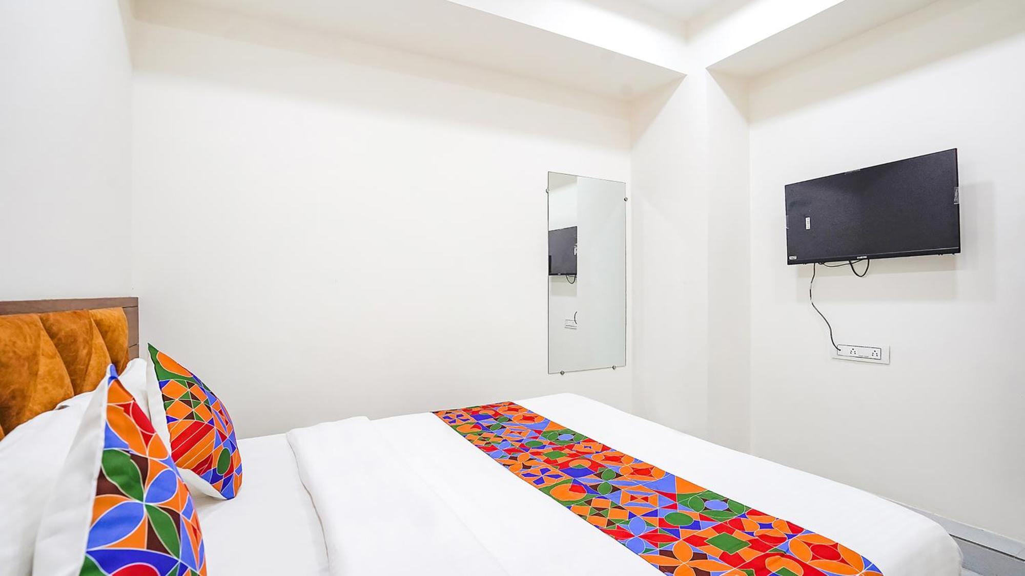 Fabhotel Vishala In Ahmedabad Bagian luar foto
