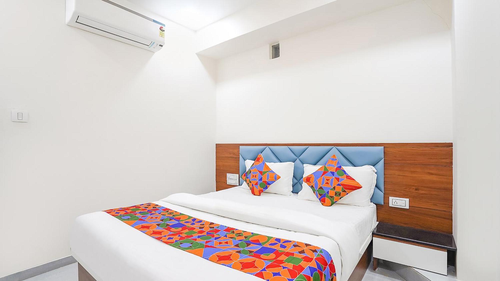 Fabhotel Vishala In Ahmedabad Bagian luar foto