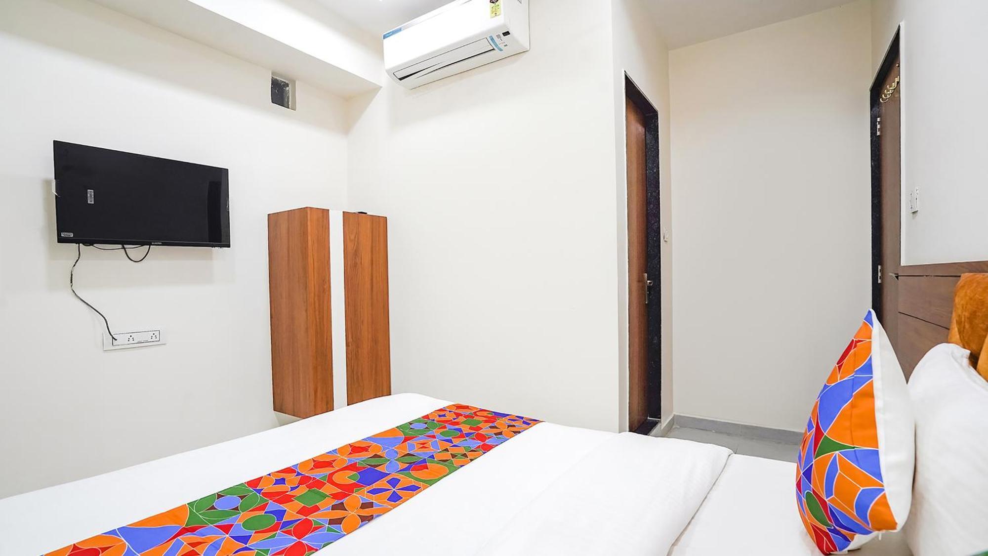 Fabhotel Vishala In Ahmedabad Bagian luar foto