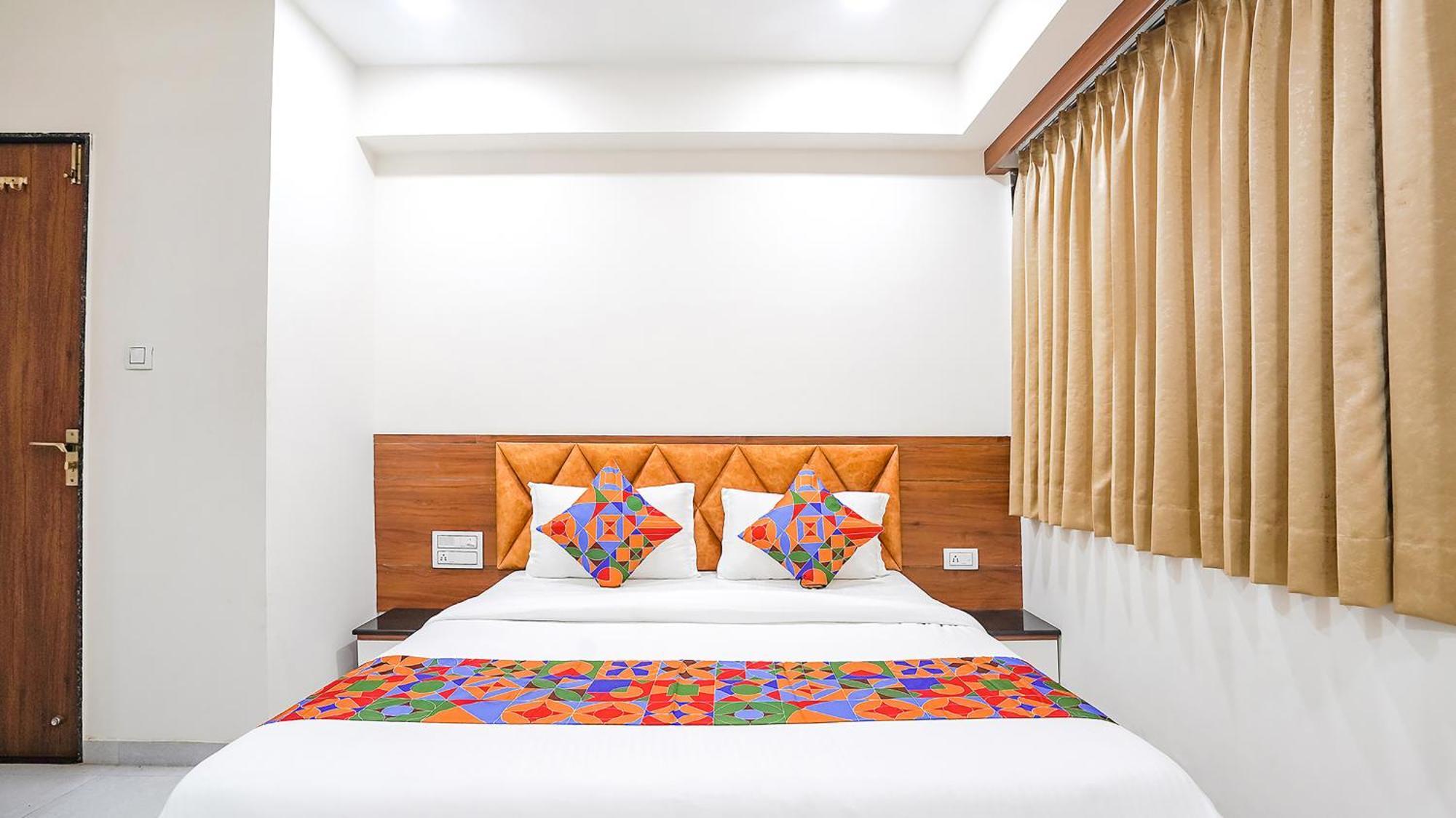 Fabhotel Vishala In Ahmedabad Bagian luar foto