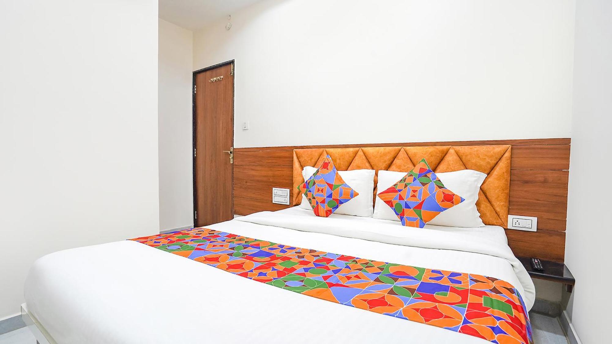 Fabhotel Vishala In Ahmedabad Bagian luar foto